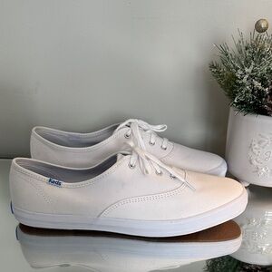 Keds Classic White Champion Lace-Up Sneakers, new, Women’s size 9